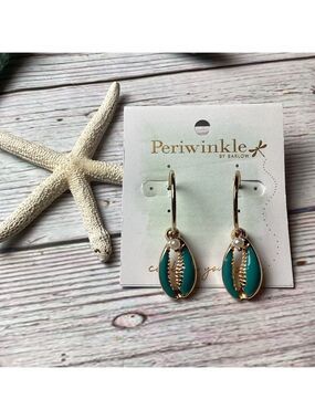 NEW PERIWINKLE‎ BY BARLOW SHELL EARRINGS GOLD AQUA BEACH VACATION